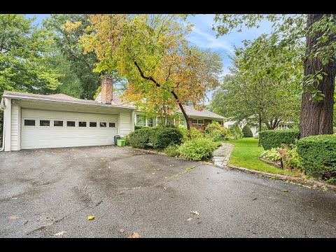 203 Round Hill Rd, Roslyn Heights, NY home video tour