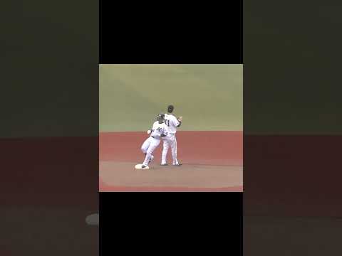 【合同トライアウト】マリーンズ菅野剛士がマリーンズ吉田凌からツーベースヒット2024年プロ野球12球団合同トライアウト11月14日