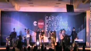 ECC Praise and Worship team - Yesus Kau Raja ( TheBridge )