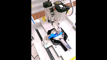 Six-axis air-blowing automatic screw locking machine