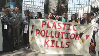 Traité contre la pollution du plastique: les négociateurs se réunissent à Paris | AFP