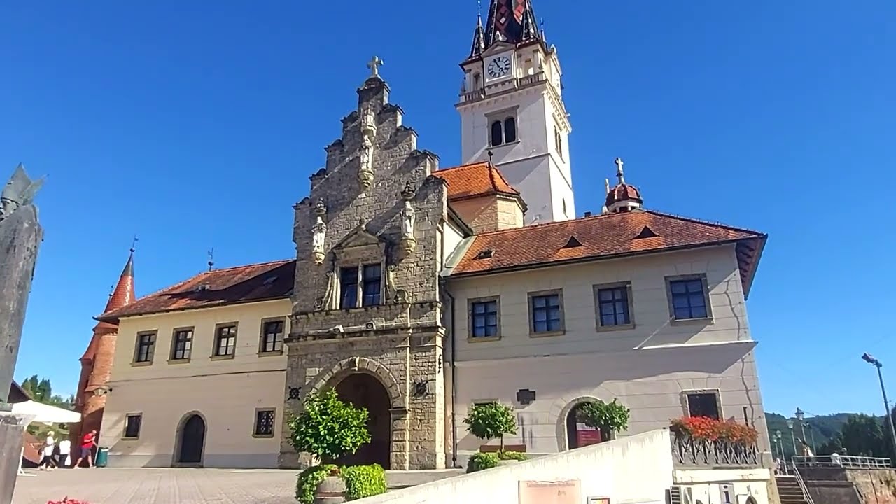 Marija Bistrica (CRO) Hodočasnička Bazilika Majke Božje Bistričke -zvona (ext.)