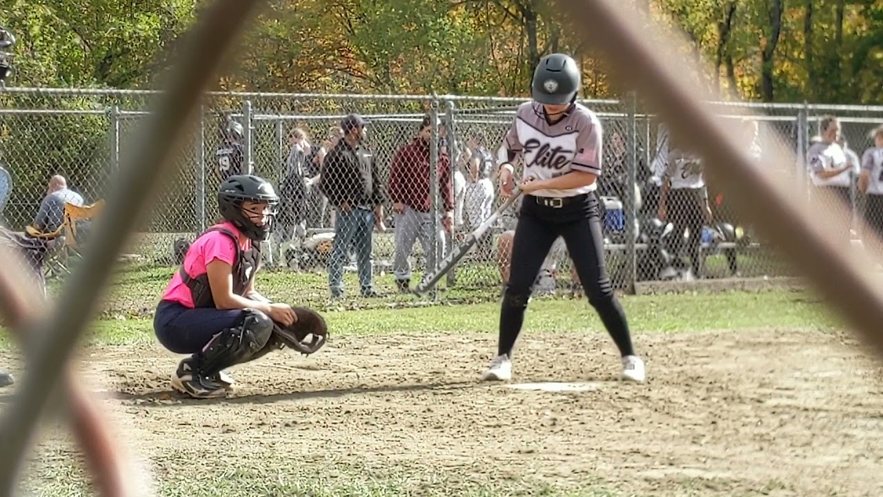 Madison Martinez 2022 Rochester Lady Lions 18U Showcase-Catching