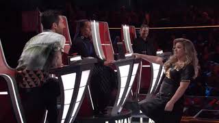 Kelly Clarkson Funniest Moments on The Voice