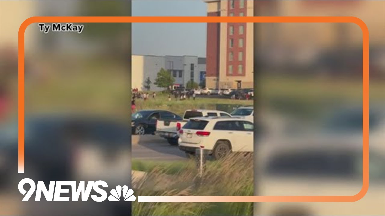 Police respond after hundreds of teens swarm Denver shopping area