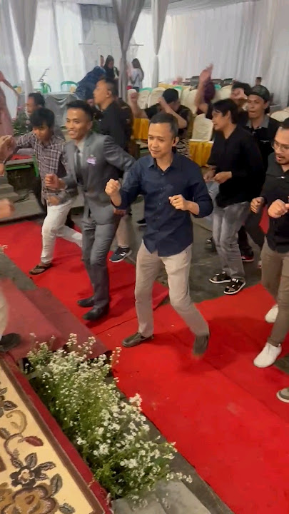 bojo loro #bojoloro #dangdut #joget #wedding #bojogalak