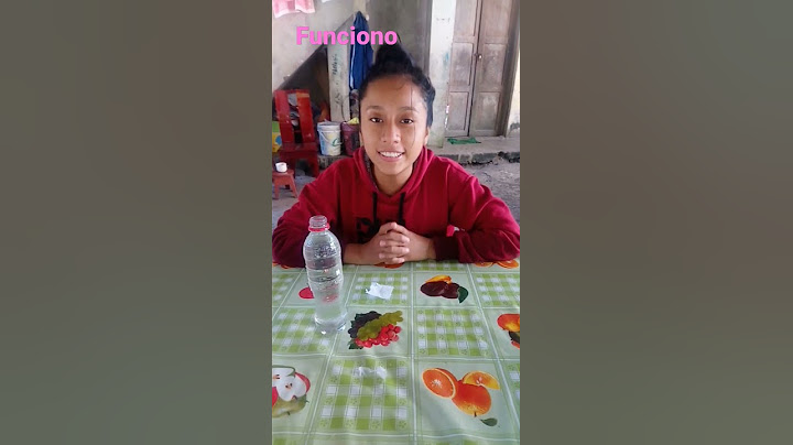 Experimento con botella, papel y agua