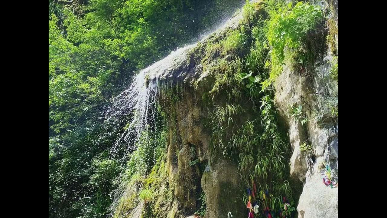 Водопад мужские слезы зимой