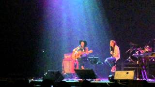Jayesslee - Officially Missing You Live