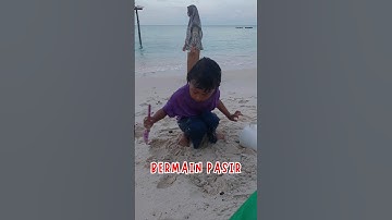 BERMAIN PASIR DI PANTAI #shorts #trending #viral #video