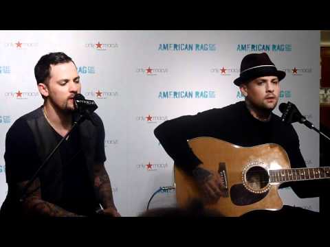 Hold On (Acoustic)- Good Charlotte