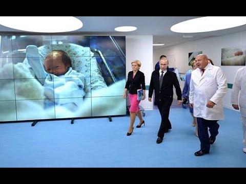 Путин посетил Центр акушерства и гинекологии им. В.И. Кулакова