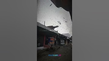 DETIK-DETIK ANGIN PUTING BELIUNG TERJANG KABUPATEN SUMEDANG DAN BANDUNG
