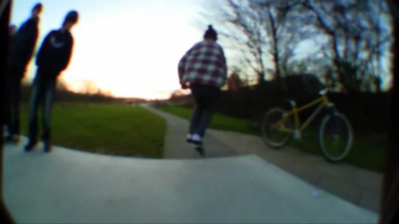 Tom Luca Holubowski- ` Back to BANGIN ! ´