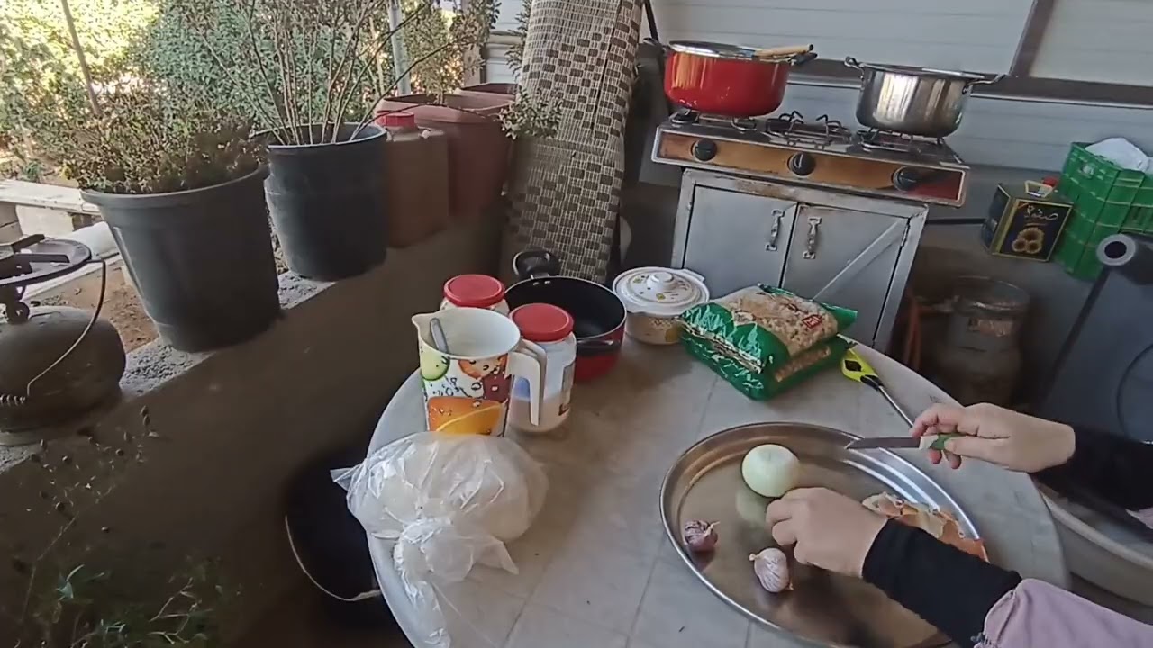 زوجي قرر يساعدني بعد ما شافني تعبت😅بعون الله رح نخليها جنة استعدادنا لأستقبال 🌧️