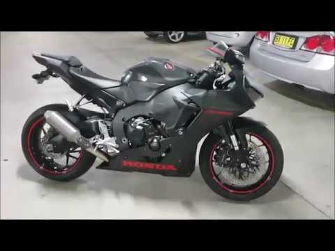 Install R G Case Covers And Rad Guard For 17 Cbr1000rr Youtube