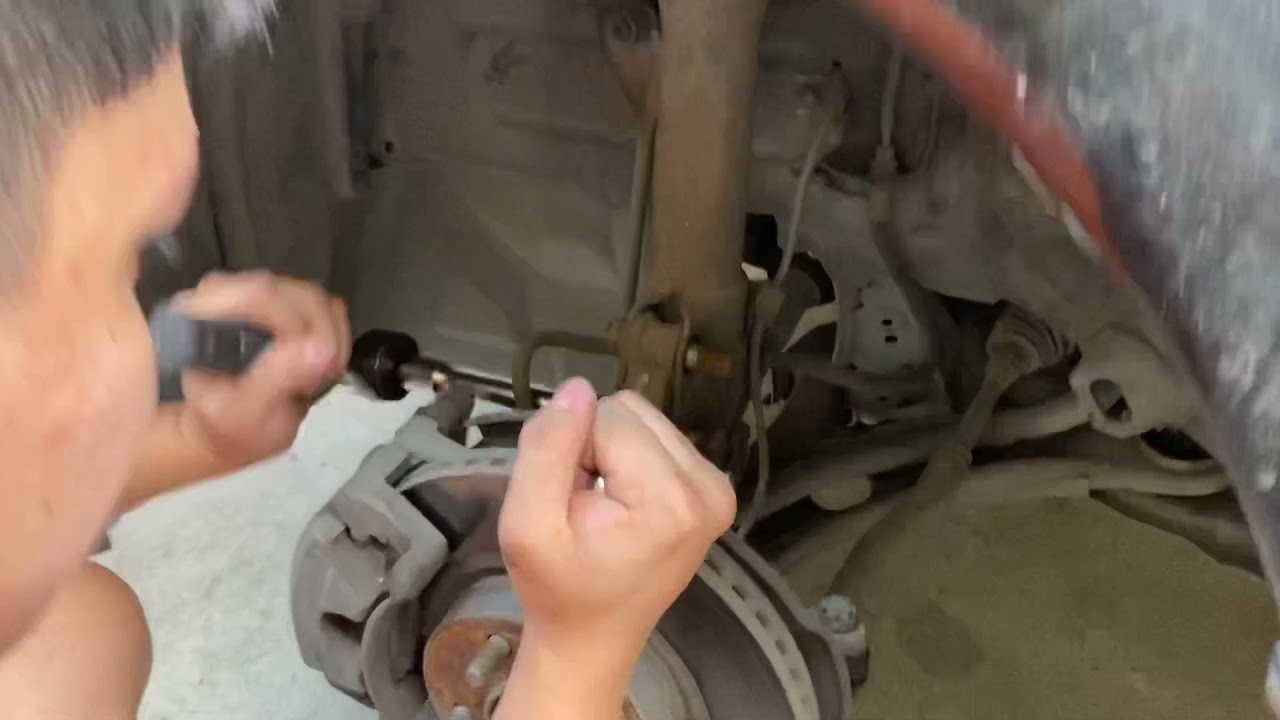 Shock absorbers Replacement - YouTube
