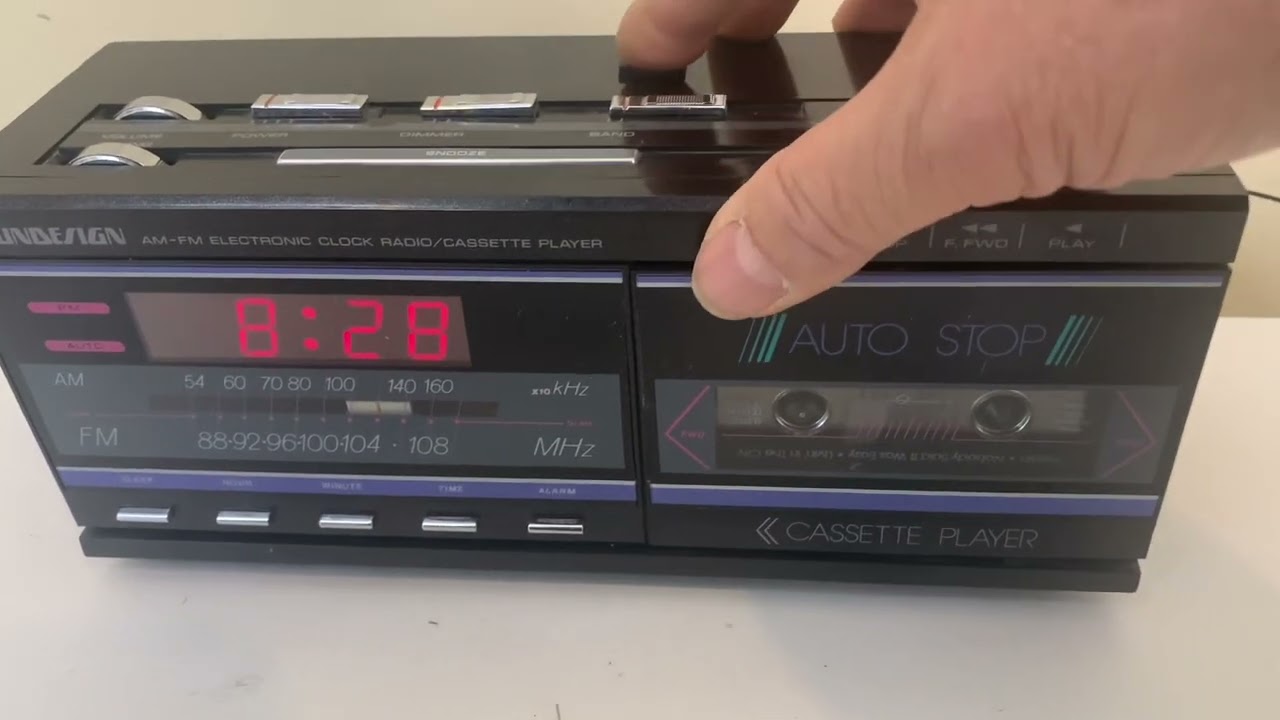 Bluetooth Ready To Go - Late 80s Soundesign Model 3838BLK AM FM