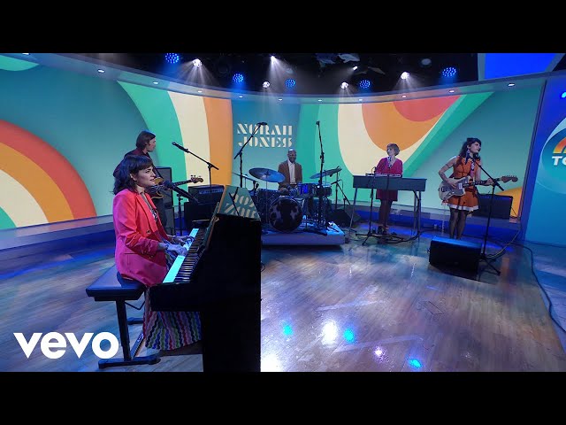 Norah Jones - Running (Live On The Today Show)