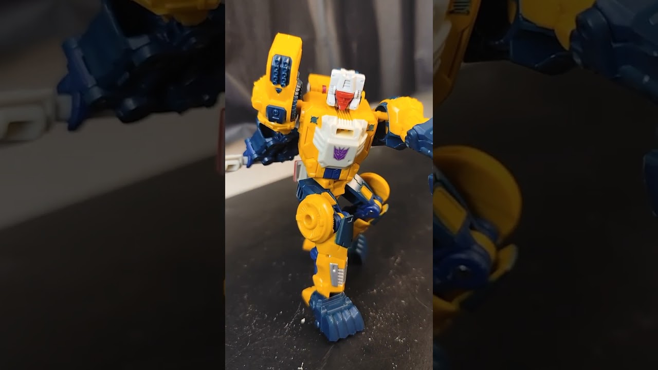 Weirdwolf transformers headmasters retro rewiew