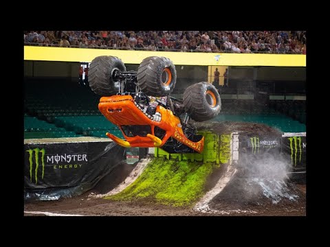 HIGHLIGHTS: Cardiff, Wales | 2018 | Monster Jam