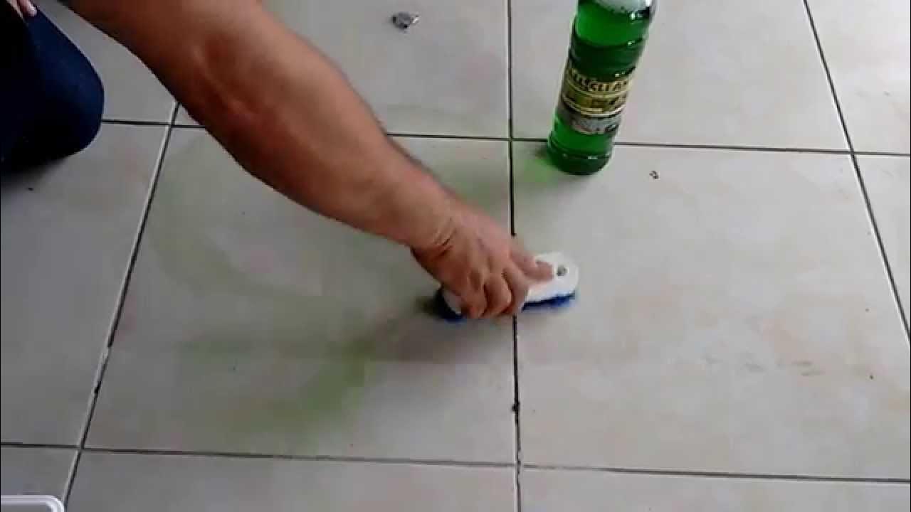 Como desmanchar pisos de Cerámica y porcelanato - YouTube