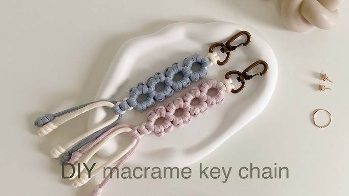 MAMA Macrame Keychain