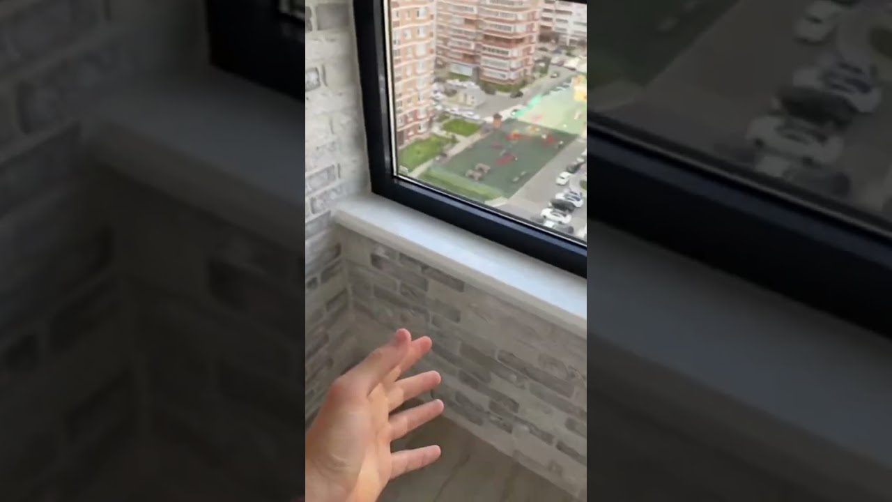 дизайн балкона из кирпича