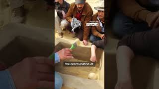 Shocking Discovery  Skeletons of Pyramid Builders Found!