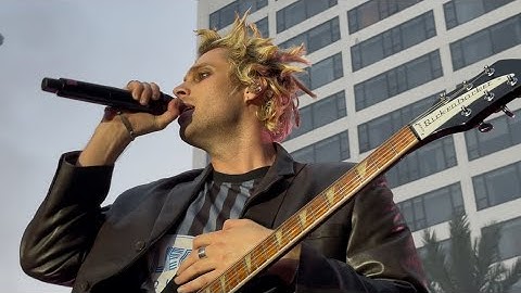 No. 1 Obsession - 5 Seconds of Summer - First Live Performance - Front Row - Los Angeles, CA 9/24/25