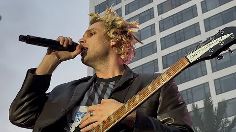 No. 1 Obsession - 5 Seconds of Summer - First Live Performance - Front Row - Los Angeles, CA 9/24/25