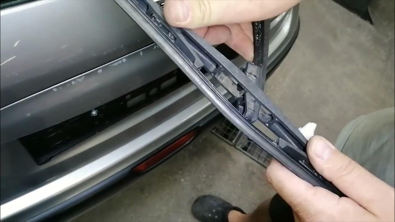 Nissan Note How To Change Replace Rear Wiper - YouTube