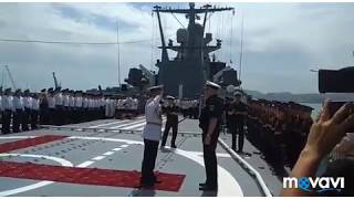 Церемония подъема Андреевского флага на патрульном корабле «Дмитрий Рогачев»