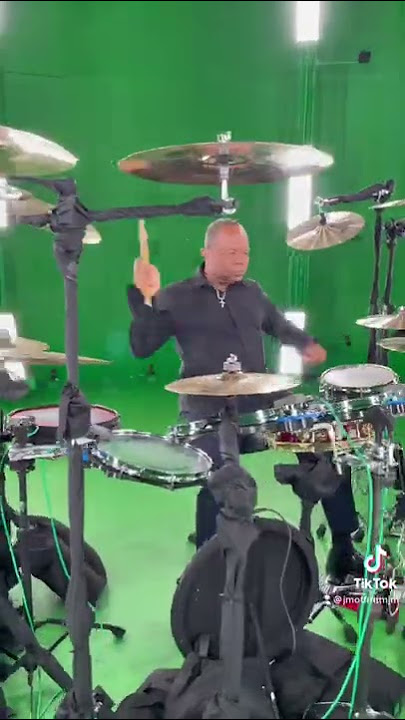 Jonathan Moffett Kung Fu Cymbal Placement Test!