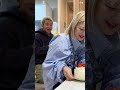 こんな大切な記念日を忘れるなんてなんてこった!!プレゼント大切にしろよな😗#PR #楽天カード #カップル #カップルの日常 #僕ありカップル