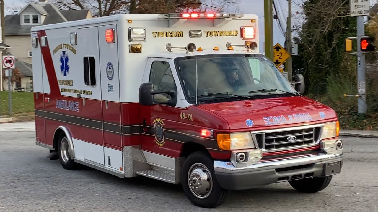 Tinicum Township Fire Company Ambulance 48A Responding
