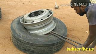 How to remove/assemble tubeless truck tyre