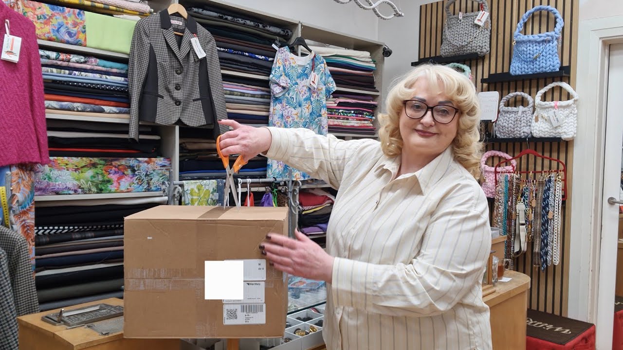 ОТКРЫВАЮ ПОСЫЛКУ ОТ ПОДПИСЧИЦЫ В ПРЯМОМ ЭФИРЕ. ВЫКРОЙКА ЮБКИ НА 16 КЛИНЬЕВ. 