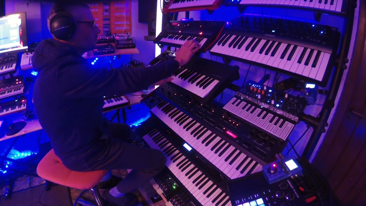 Ocean Dream with UB-Xa, Blofeld, DeepMind 6, Minilogue and JD-XI.