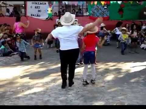 CMEI Edmilson Varejão - Clima de Rodeio (Alô Galera de Cowboy)