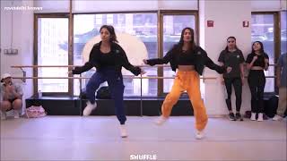 Lat Lag Gayi - Bollywood x Shuffle - Eshani & Shivani #dance #dancevideo #shuffle #shufflemusic