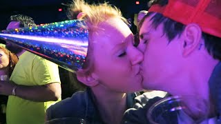 HAPPY NEW YEAR!! - Travel Vlog Day 22