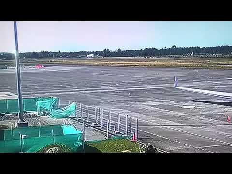 Accident: Jetsmart A320 at Puerto Montt on Feb 21st 2020, severe hard  landing  at about +3.6G