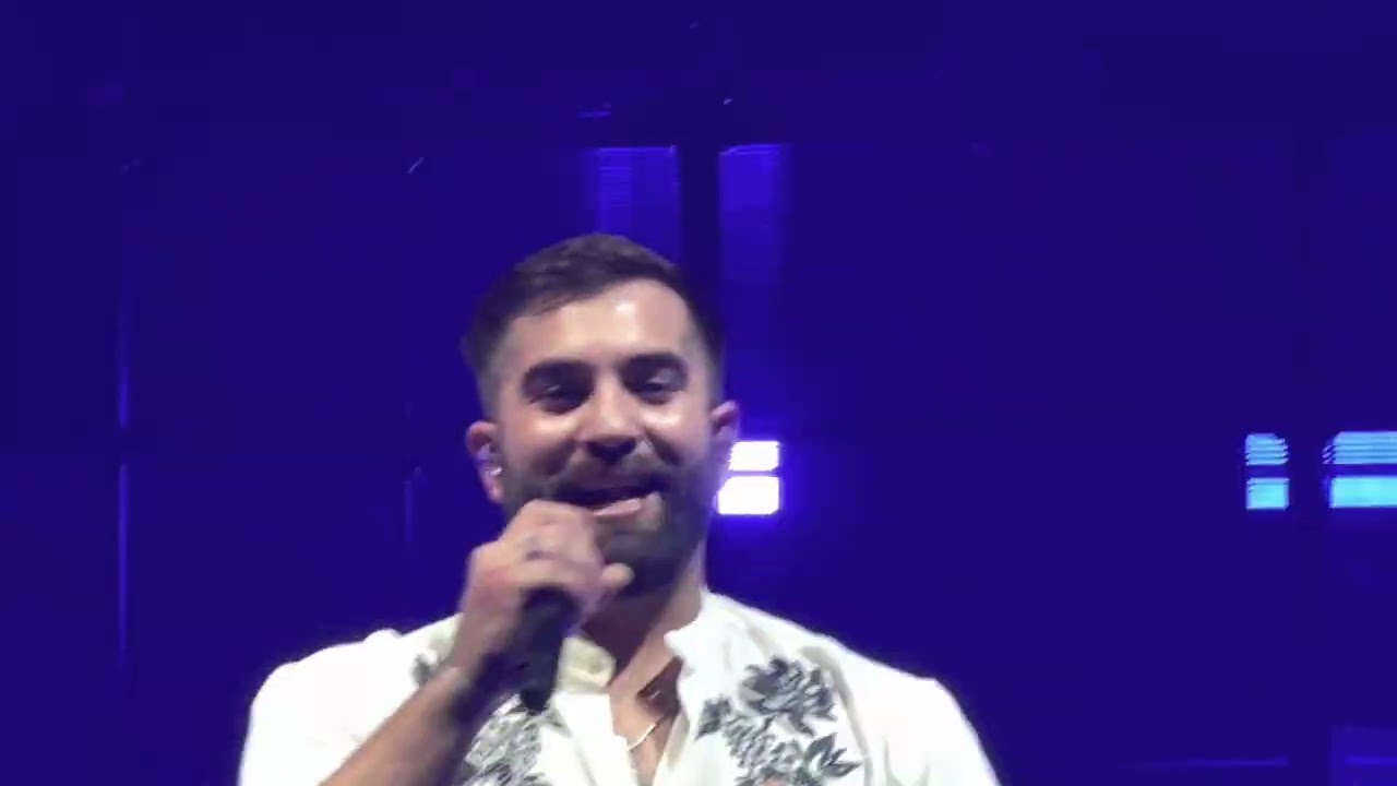 10 - Medley - Kendji - Brest Arena 04.03.2022