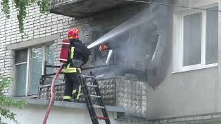 Надзвичайники врятували у Львові на вул. Мазепи квартиру від знищення вогнем
