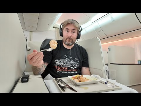 Korean Air Prestige Class Flight Experience - Private Space & Lay Down Bed / International Travel