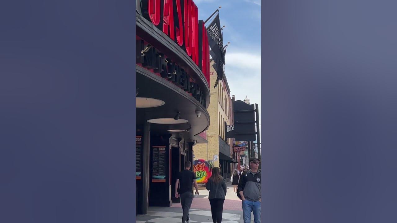 Downtown Nashville, Tennessee!! 🌆🏢🏫🚧 #youtubeshorts #shortsfeed #shortsvideo #shorts #short