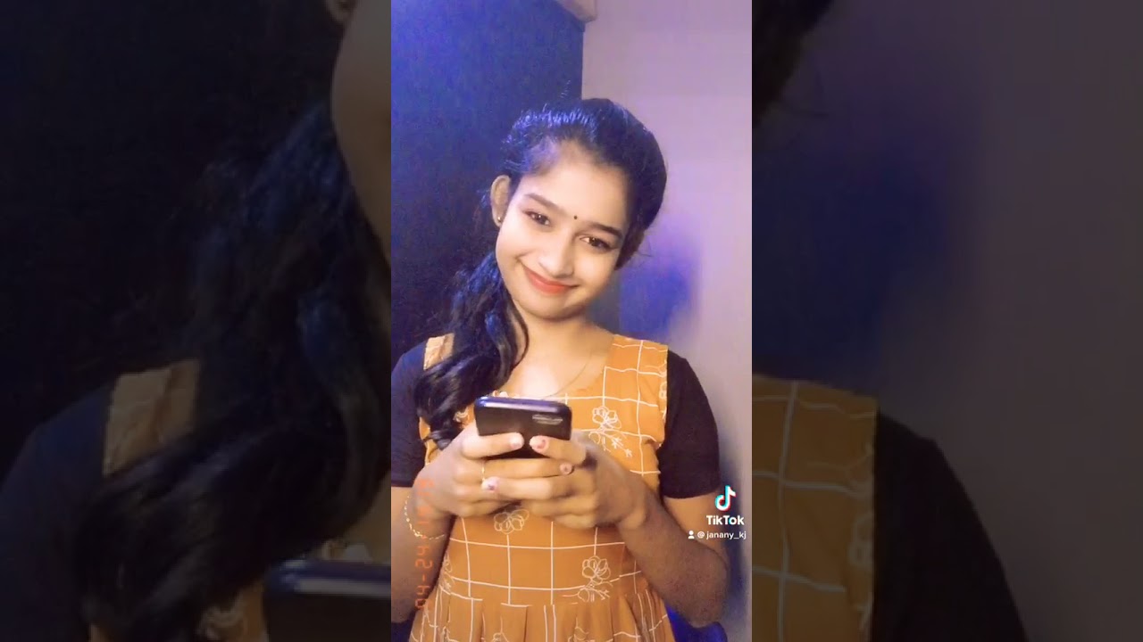 Oru photo eduthu tharinkala😂