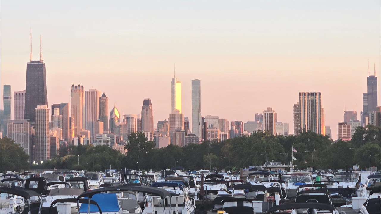 Chicago Streetwalking Noon October 17 2025