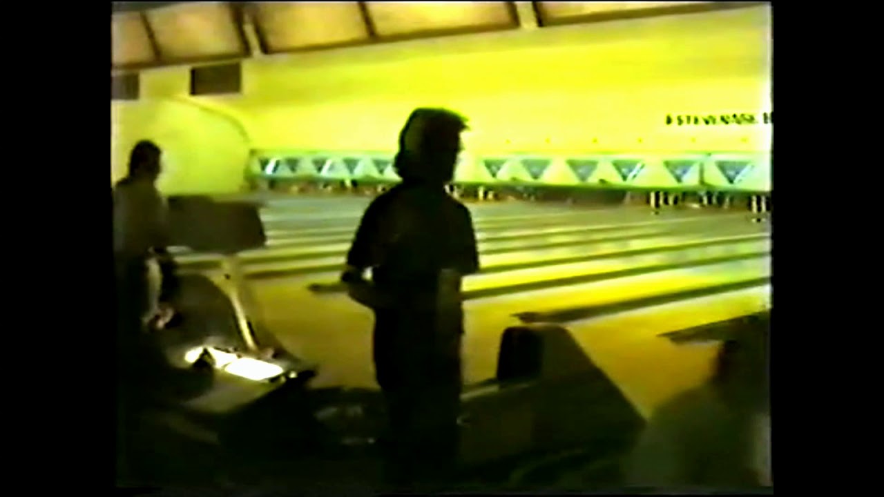 Premier Tenpin Bowling Club UK. 1981. YouTube